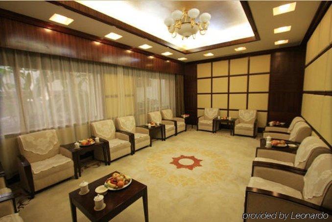 Shungeng Hillview Hotel Jinan Interior photo